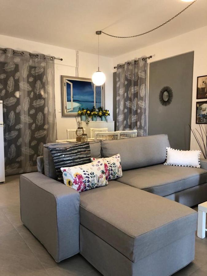 Sofia'S Pearl Beachfront Maisonette Nea Kallikrateia Buitenkant foto