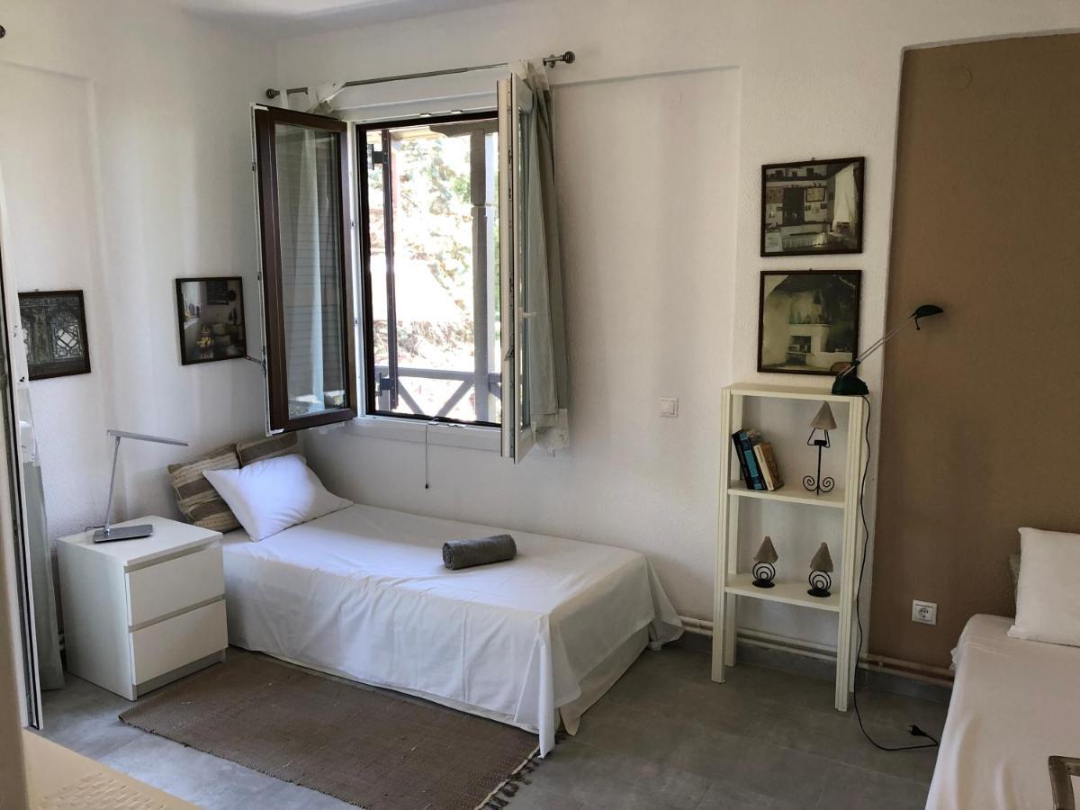 Sofia'S Pearl Beachfront Maisonette Nea Kallikrateia Buitenkant foto